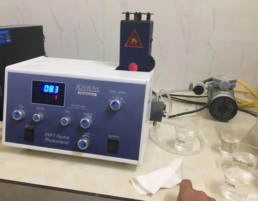 Hiệu chuẩn Máy quang kế ngọn lửa (x)/ Flame Photometer. Dịch vụ nhanh - giá rẻ.  ĐƠN VỊ HIỆU CHUẨN UY TÍN - CHUYÊN NGHIỆP - NHANH CHÓNG - CHÍNH XÁC